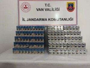 vanda 5 bin 527 paket kacak sigara ele gecirildi 6P2hc7Kh.jpg